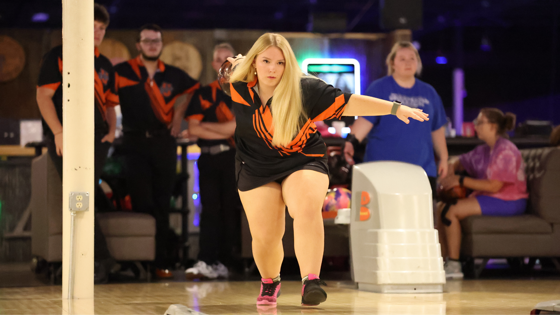 Union Women&rsquo;s Bowling Opens Season at Columbia 300 Western Shootout